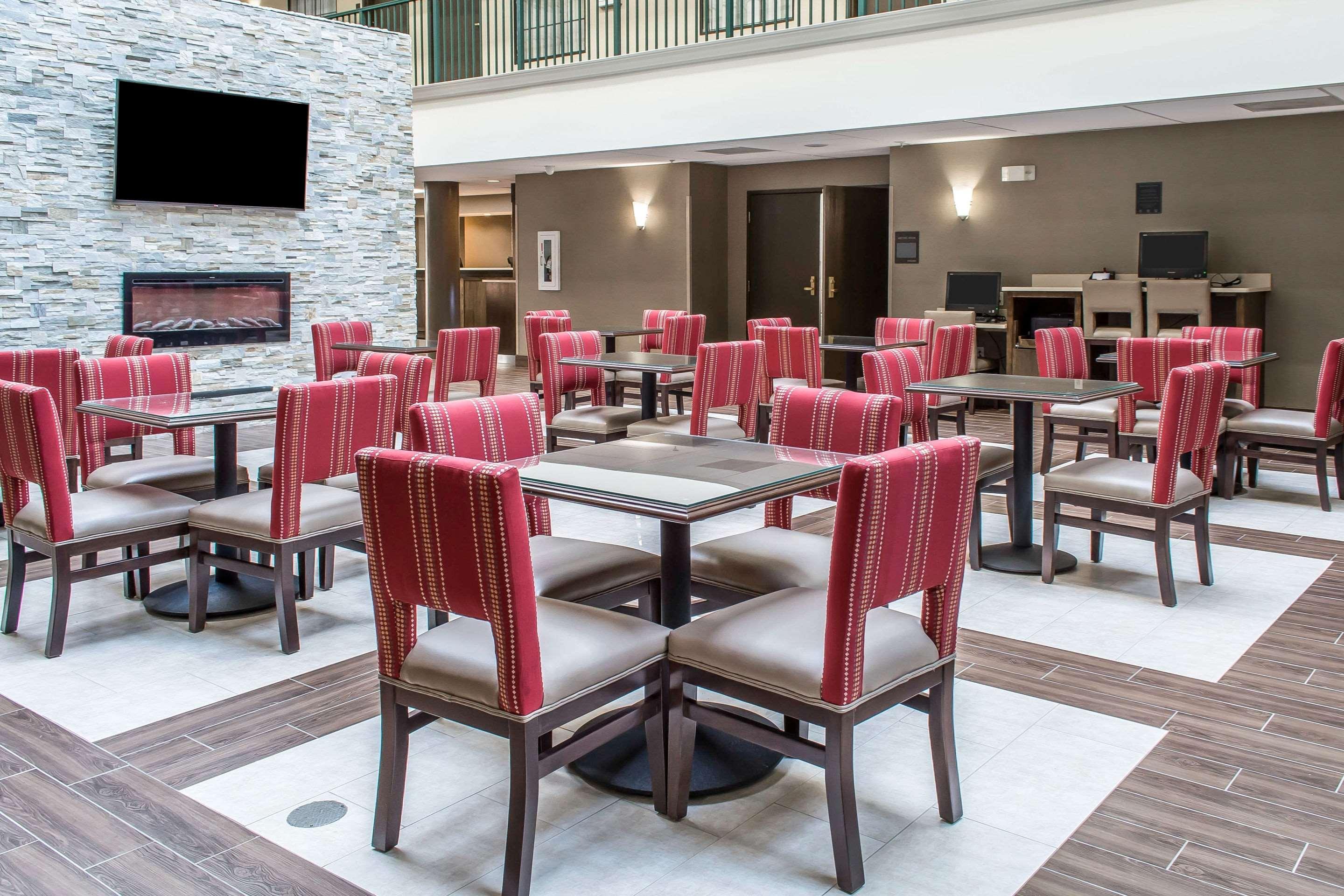 Comfort Suites Near Potomac Mills Вудбридж Екстер'єр фото