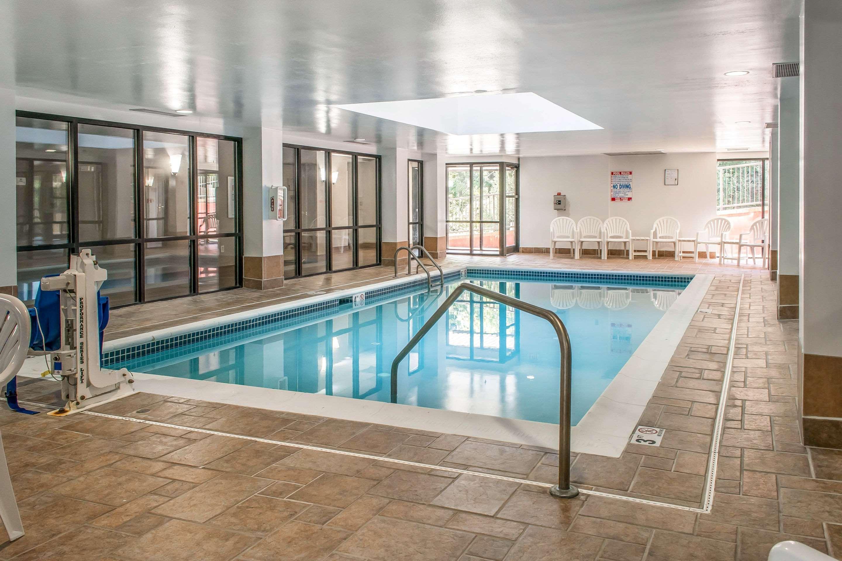Comfort Suites Near Potomac Mills Вудбридж Екстер'єр фото