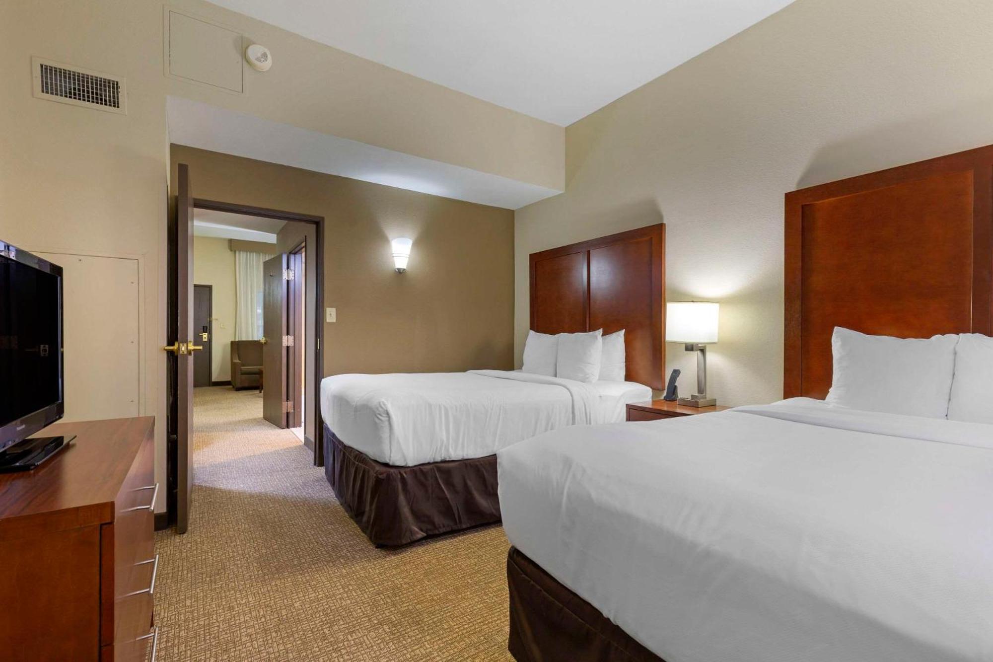Comfort Suites Near Potomac Mills Вудбридж Екстер'єр фото