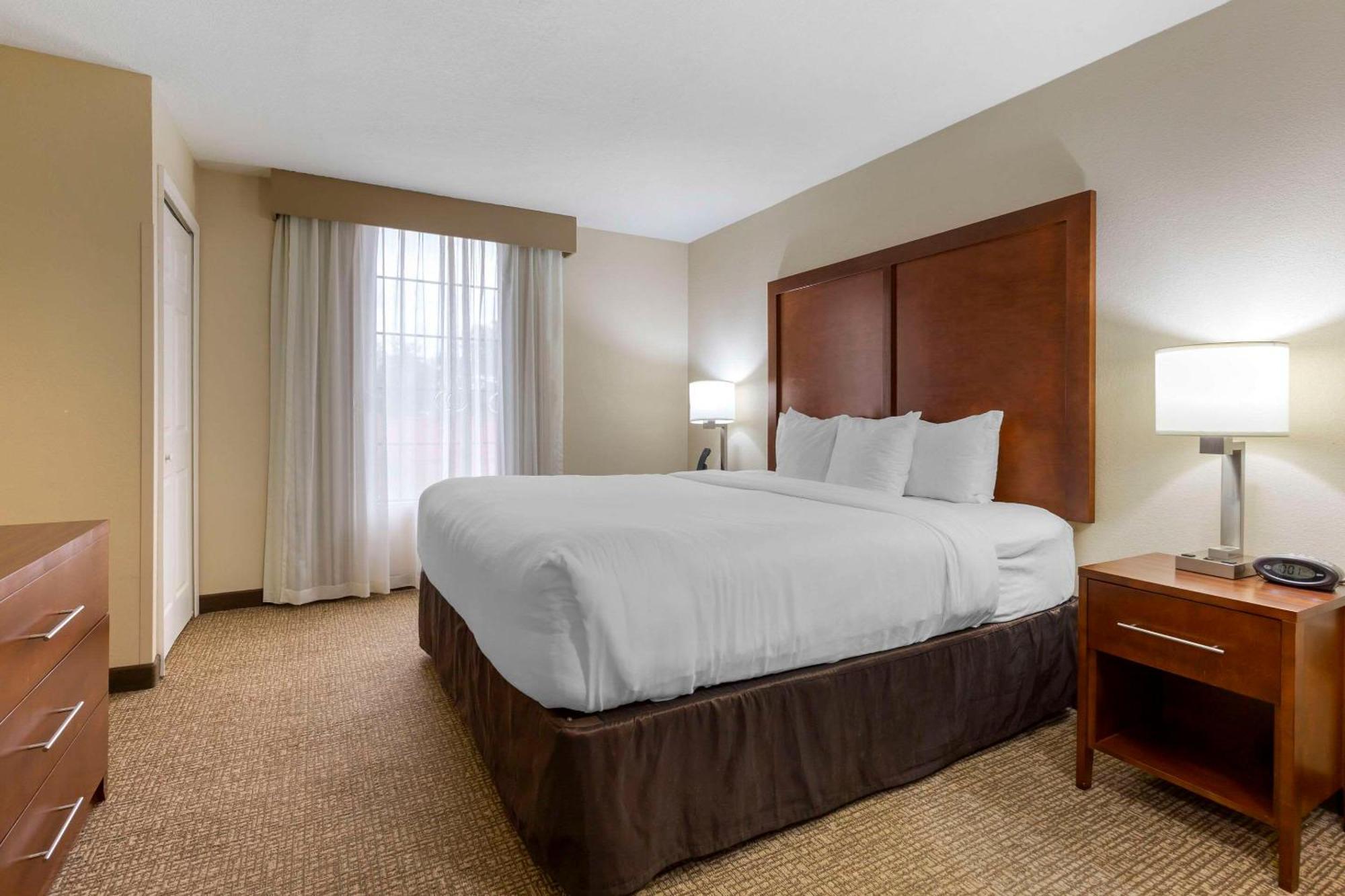 Comfort Suites Near Potomac Mills Вудбридж Екстер'єр фото