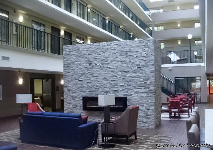 Comfort Suites Near Potomac Mills Вудбридж Екстер'єр фото