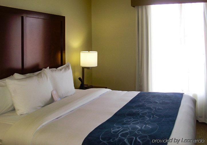 Comfort Suites Near Potomac Mills Вудбридж Екстер'єр фото