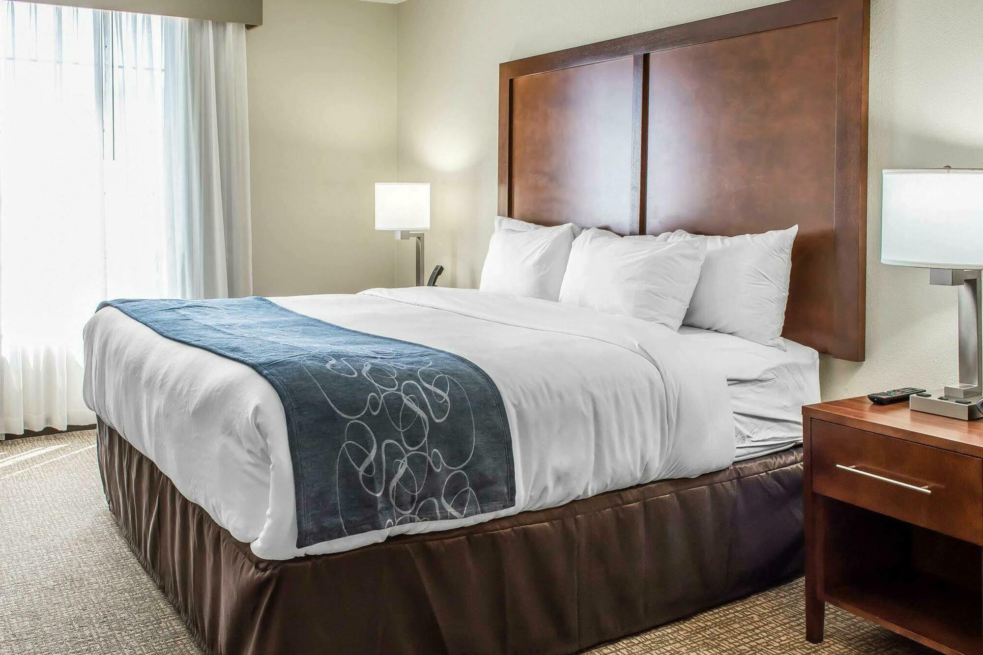 Comfort Suites Near Potomac Mills Вудбридж Екстер'єр фото