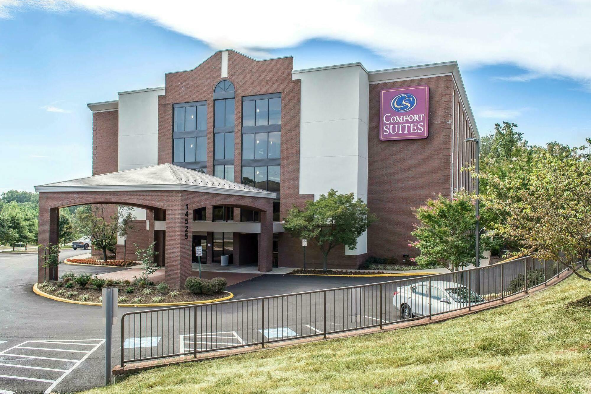 Comfort Suites Near Potomac Mills Вудбридж Екстер'єр фото